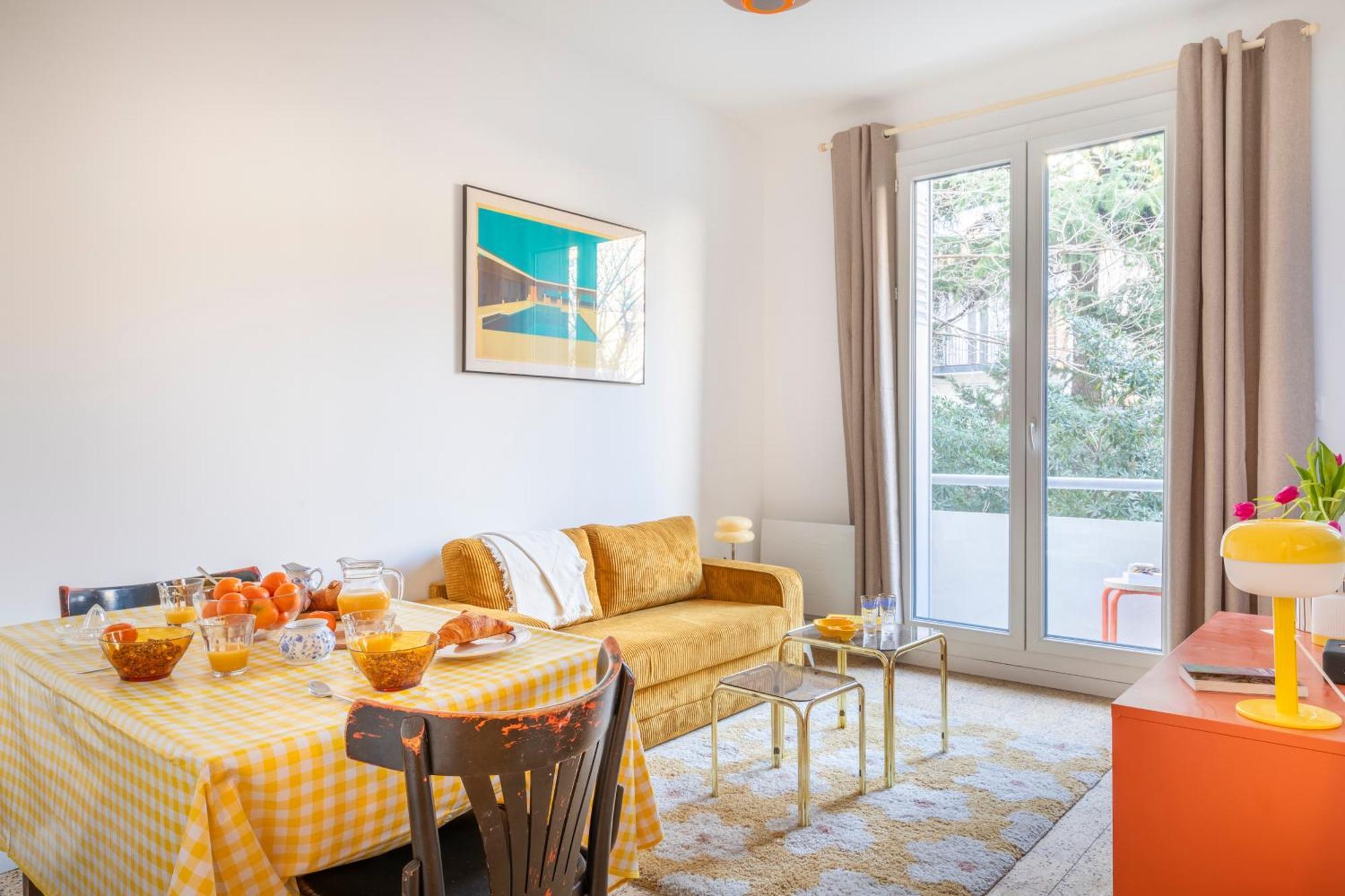 Petit Jaune, T2 Centre Ville Marseille Avec Balcon Extérieur photo